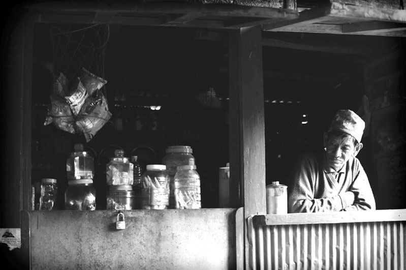 Light shinning at grocery store vendor 